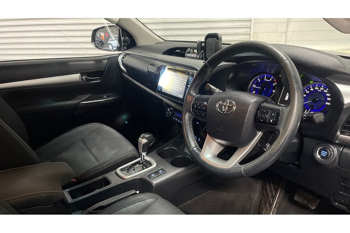 2016 Toyota Hilux SR5 GUN126R 4X4