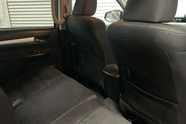 2016 Toyota Hilux SR5 GUN126R 4X4