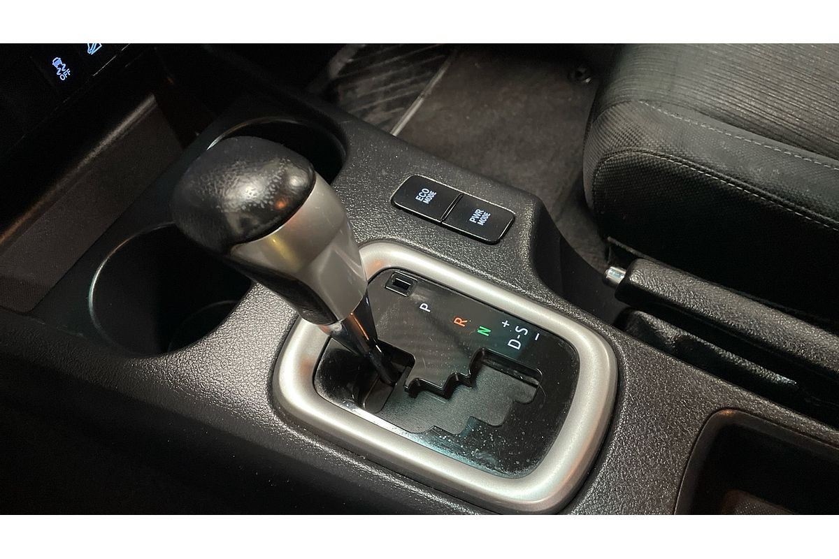 2016 Toyota Hilux SR5 GUN126R 4X4