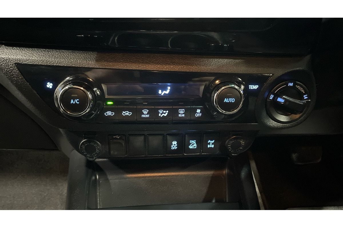 2016 Toyota Hilux SR5 GUN126R 4X4