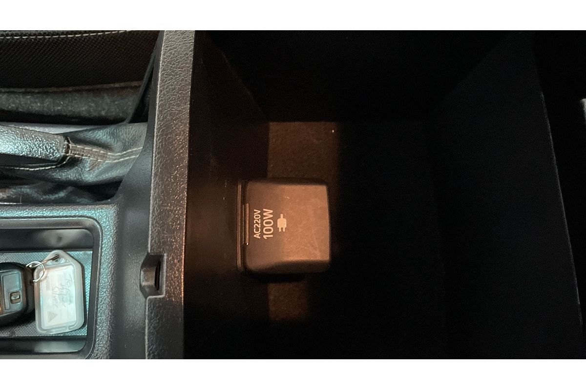 2016 Toyota Hilux SR5 GUN126R 4X4