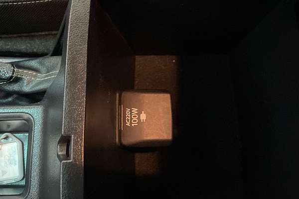 2016 Toyota Hilux SR5 GUN126R 4X4