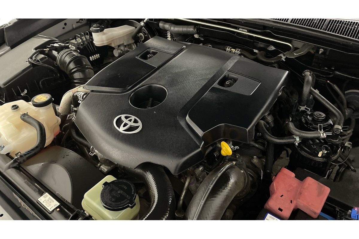 2016 Toyota Hilux SR5 GUN126R 4X4