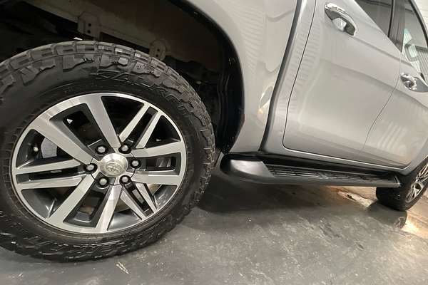 2016 Toyota Hilux SR5 GUN126R 4X4