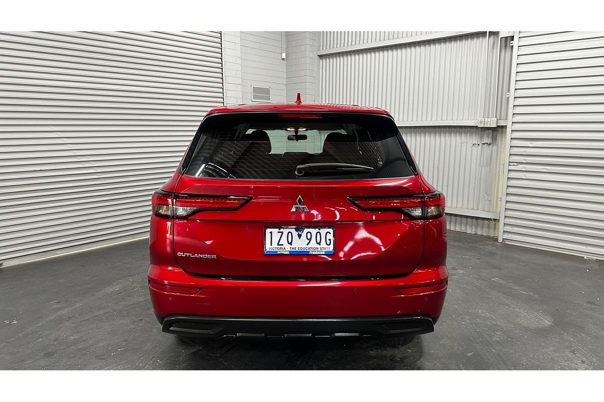 2022 Mitsubishi Outlander ES ZM
