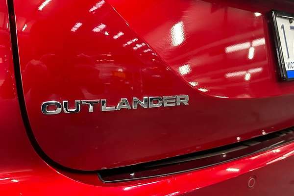 2022 Mitsubishi Outlander ES ZM