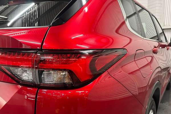 2022 Mitsubishi Outlander ES ZM