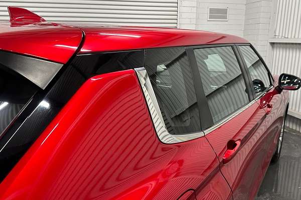 2022 Mitsubishi Outlander ES ZM