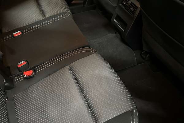 2022 Mitsubishi Outlander ES ZM