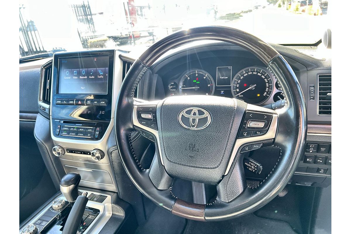 2020 Toyota Landcruiser Sahara VDJ200R