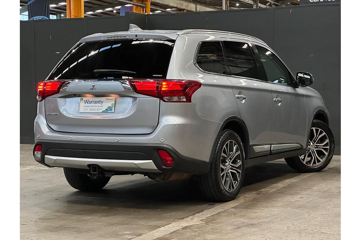 2016 Mitsubishi Outlander LS Safety Pack ZK