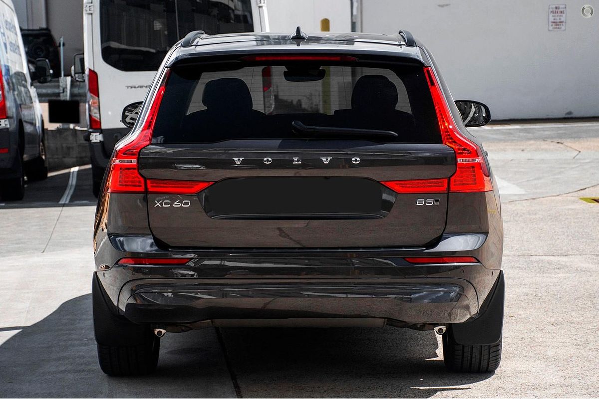 2023 Volvo XC60 Plus B5