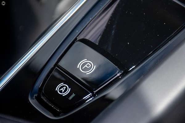 2023 Volvo XC60 Plus B5