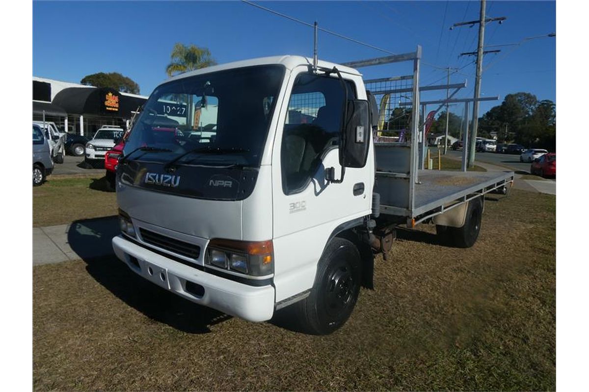 1999 Isuzu N Series NPR 300 4x2