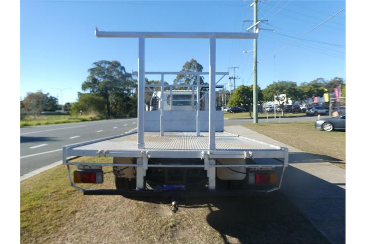 1999 Isuzu N Series NPR 300 4x2