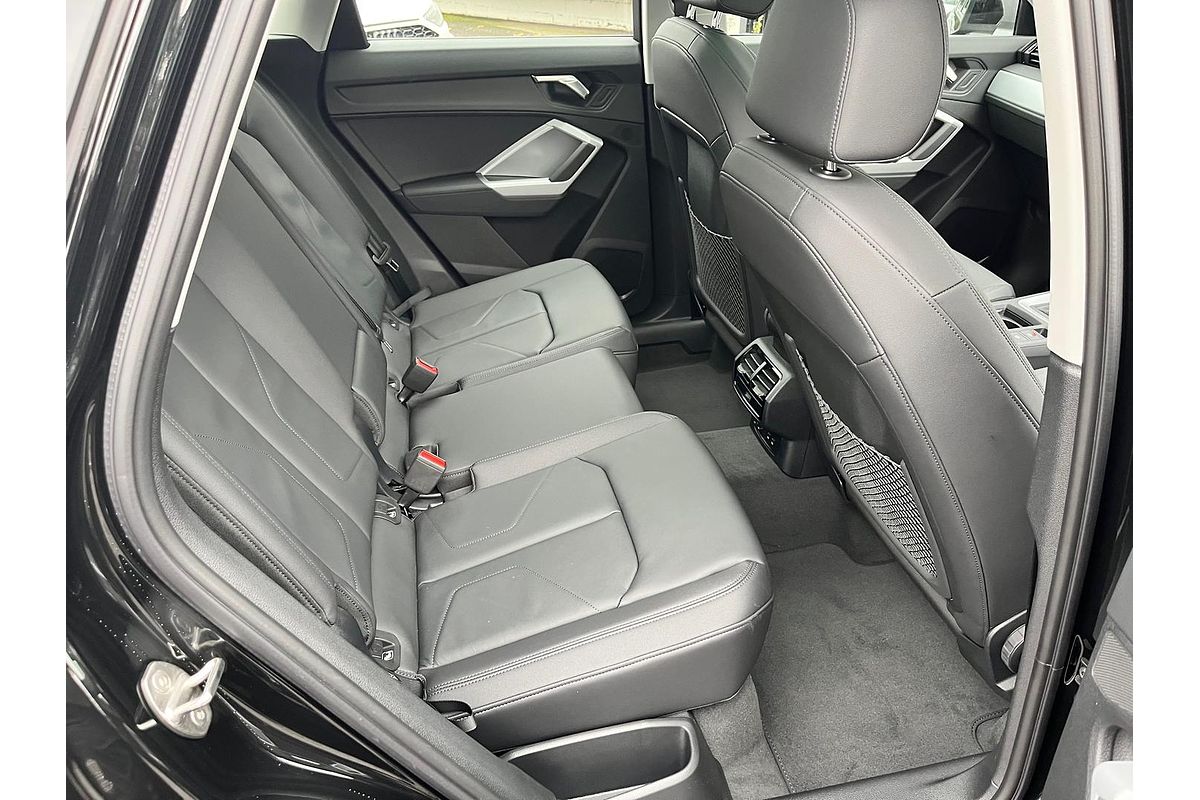 2024 Audi Q3 35 TFSI F3