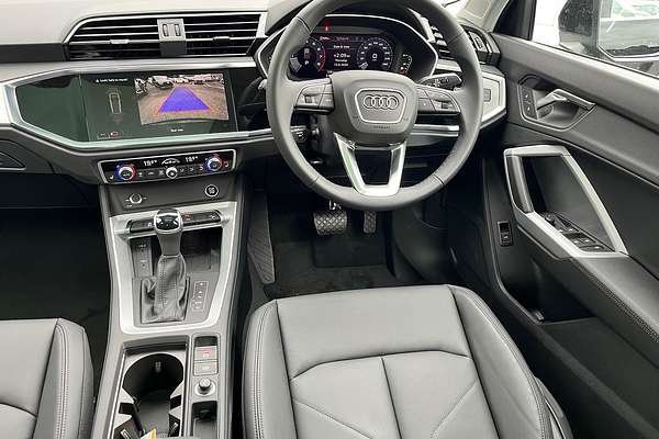 2024 Audi Q3 35 TFSI F3