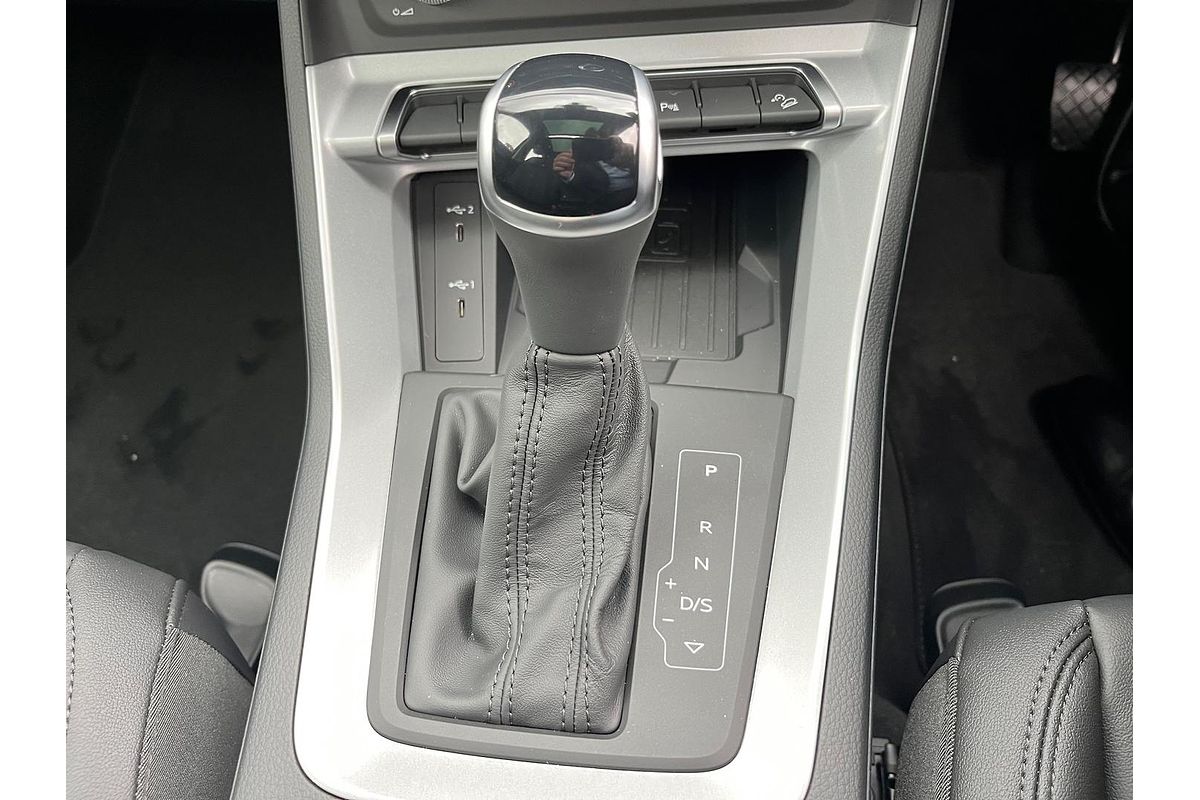 2024 Audi Q3 35 TFSI F3