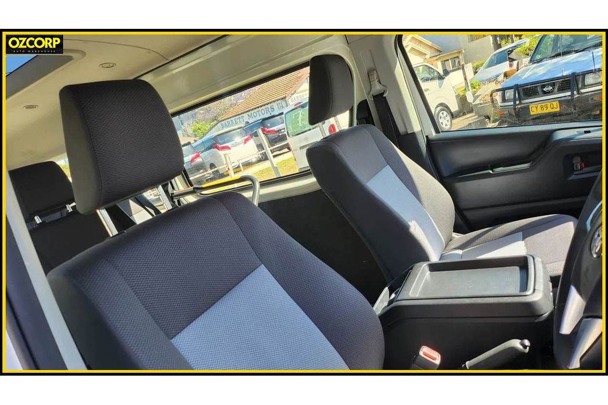 2019 Toyota Hiace Commuter GDH322R