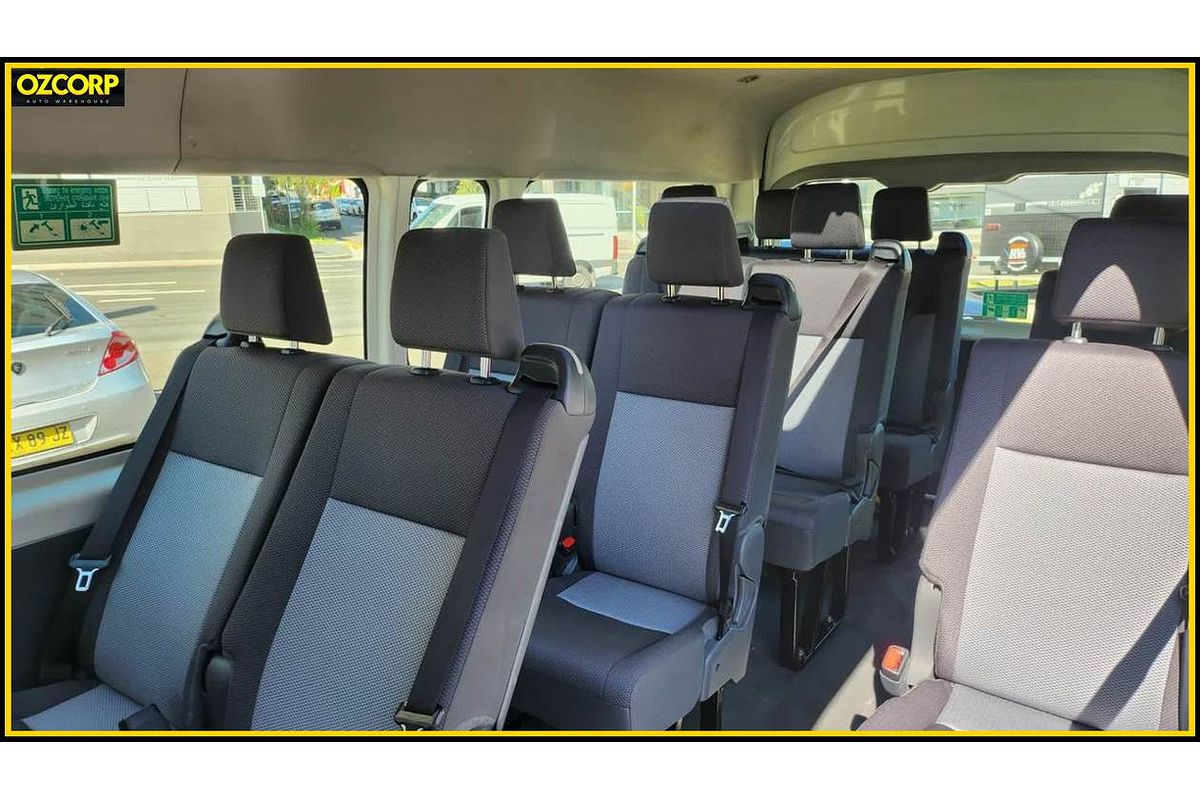 2019 Toyota Hiace Commuter GDH322R