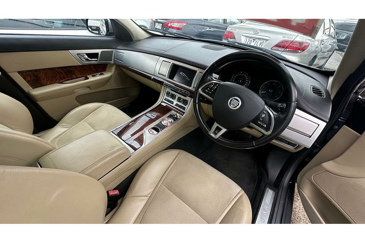 2012 Jaguar XF Luxury X250