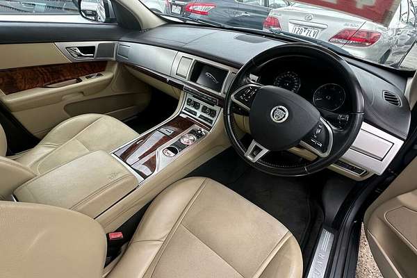 2012 Jaguar XF Luxury X250