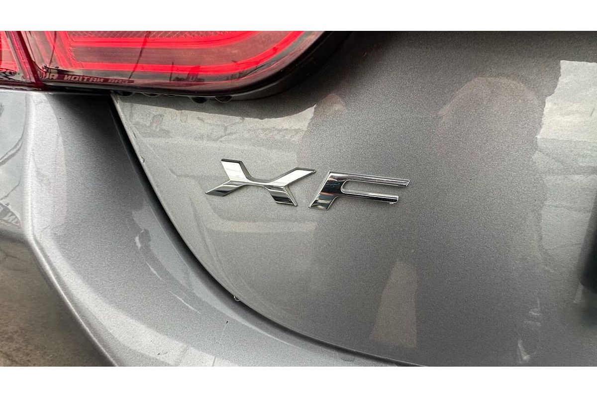 2012 Jaguar XF Luxury X250