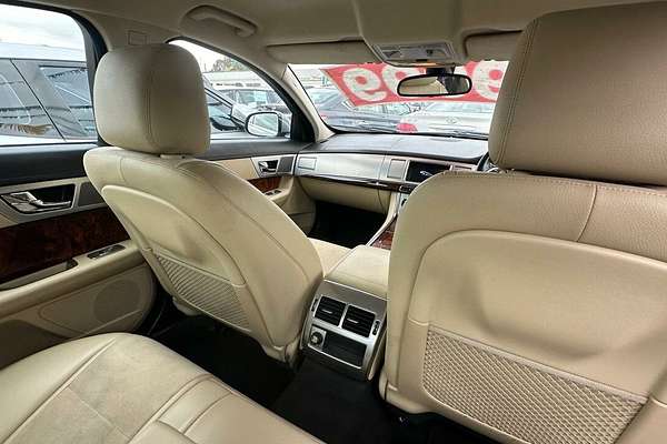 2012 Jaguar XF Luxury X250