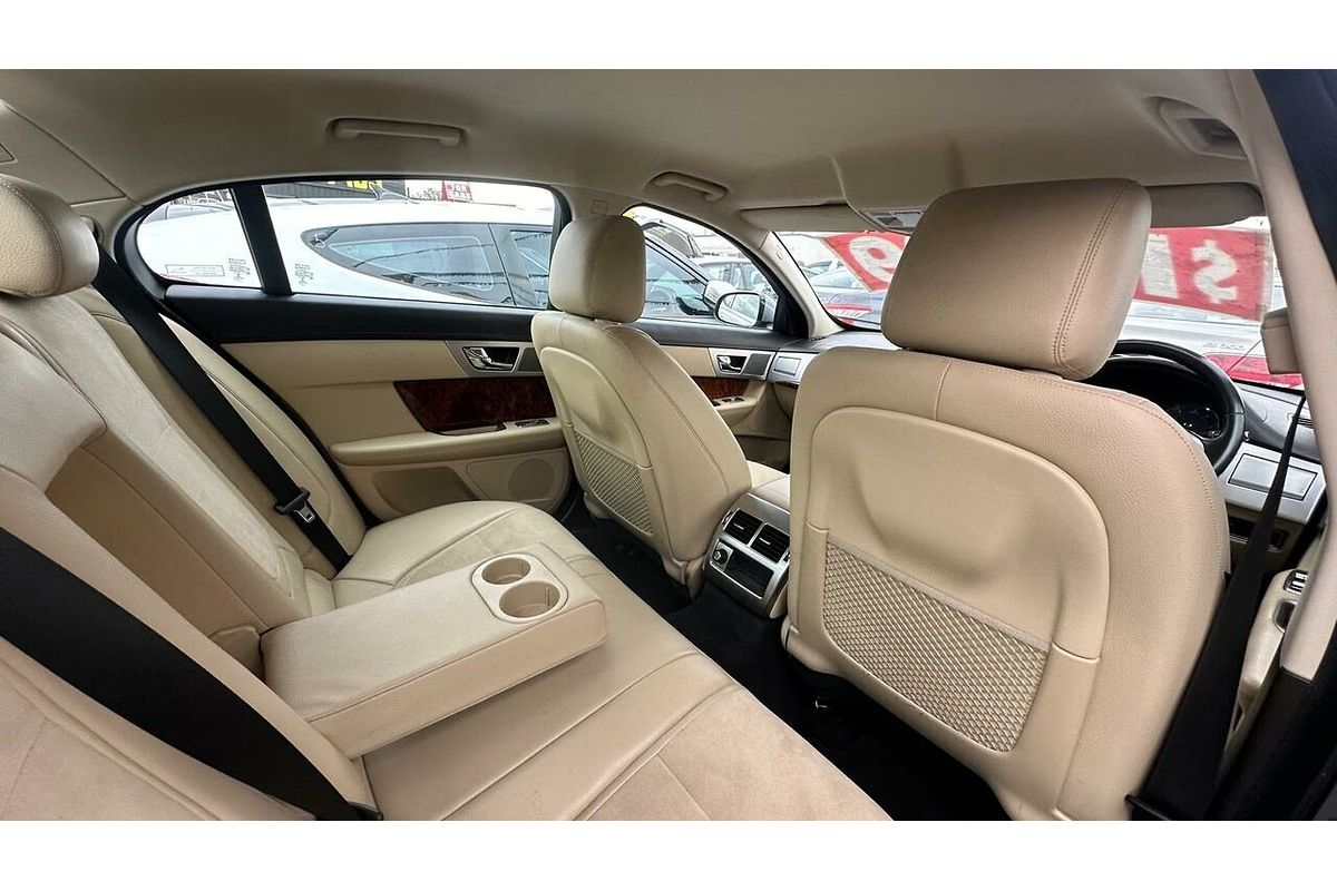 2012 Jaguar XF Luxury X250