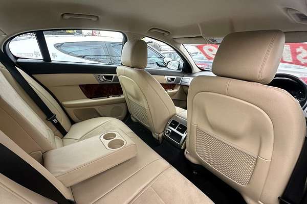 2012 Jaguar XF Luxury X250