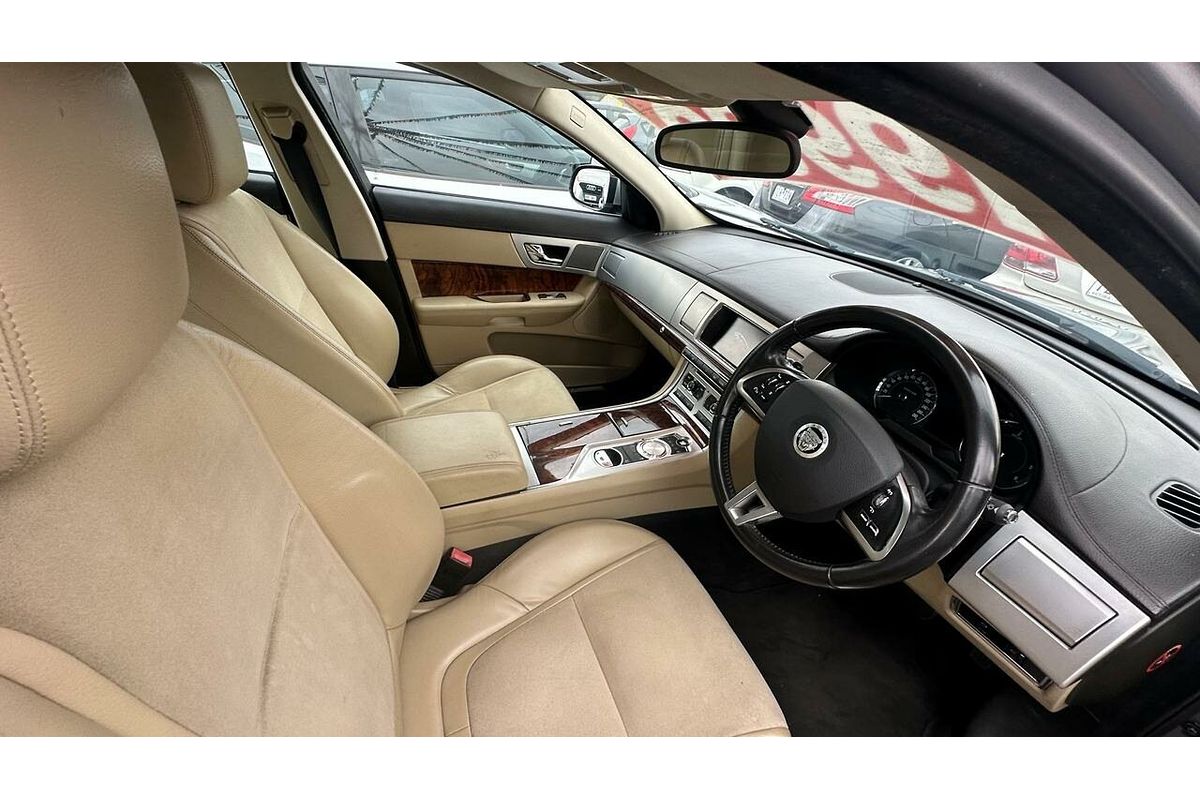 2012 Jaguar XF Luxury X250