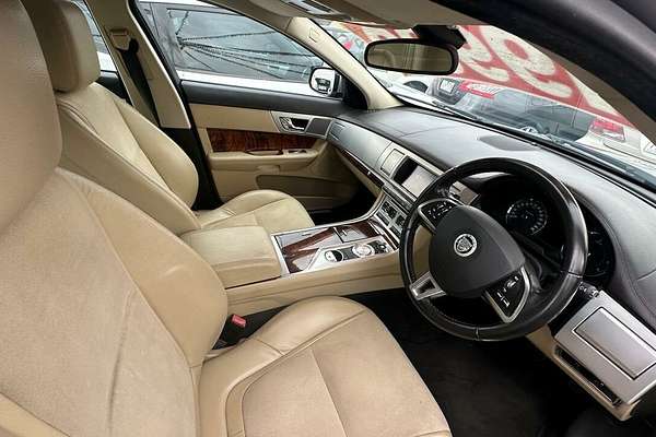 2012 Jaguar XF Luxury X250