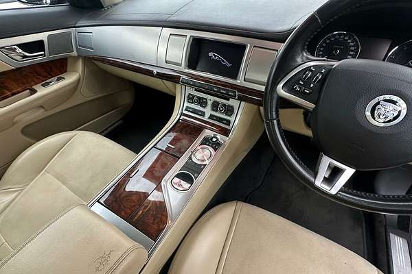 2012 Jaguar XF Luxury X250