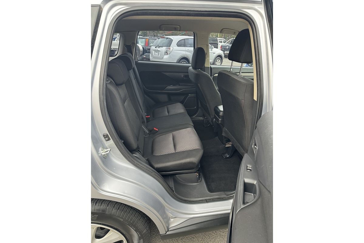 2012 Mitsubishi Outlander LS ZH