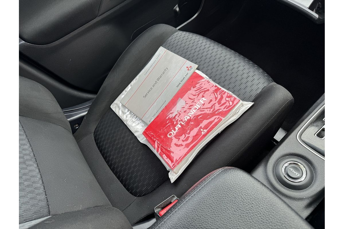 2012 Mitsubishi Outlander LS ZH