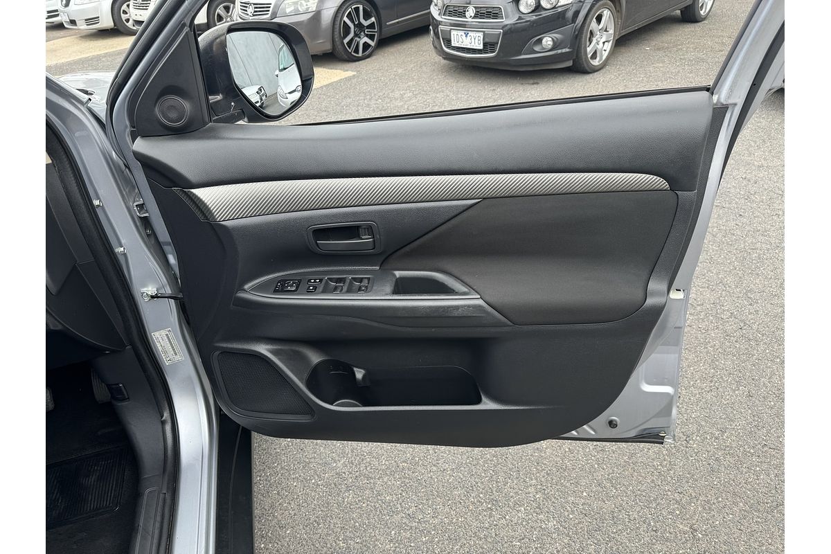 2012 Mitsubishi Outlander LS ZH