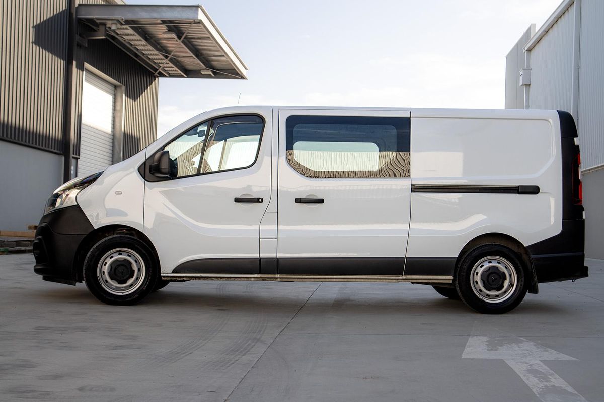 2021 Mitsubishi Express GLX SN