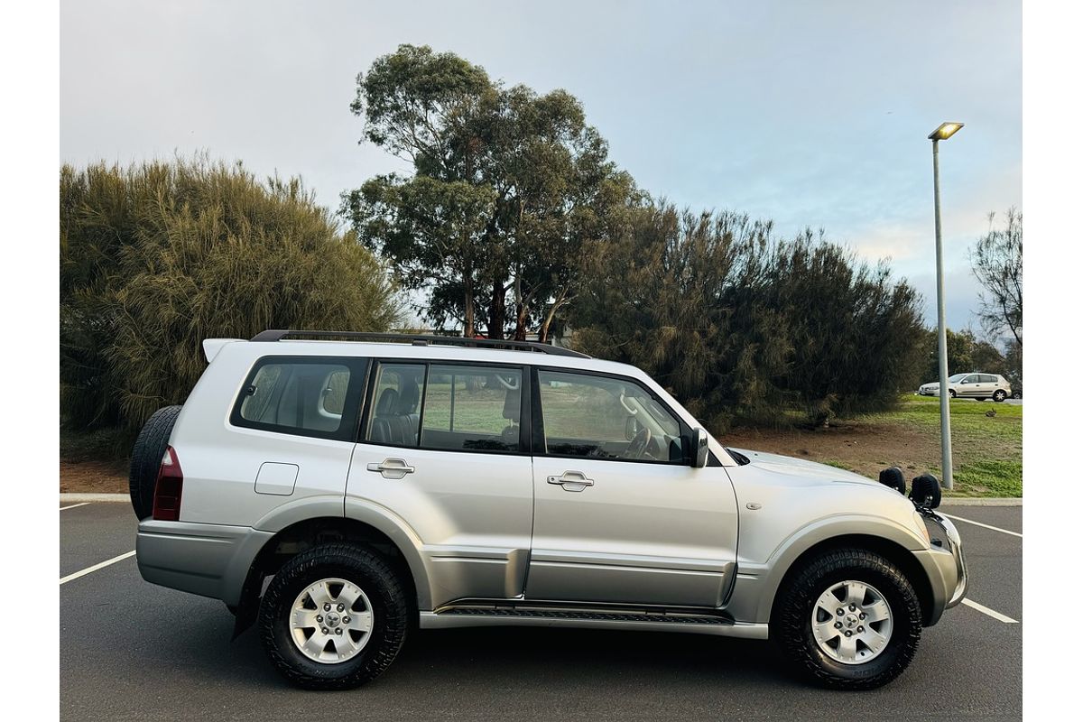 2002 Mitsubishi PAJERO Exceed NM