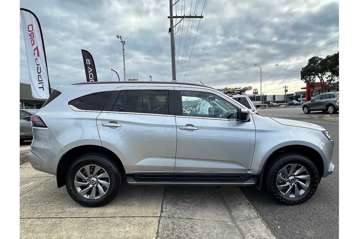 2023 Isuzu MU-X LS-U