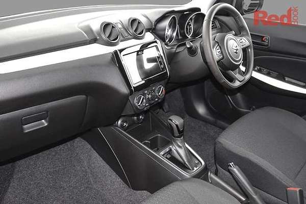 2025 Suzuki Swift Hybrid GLX UZ
