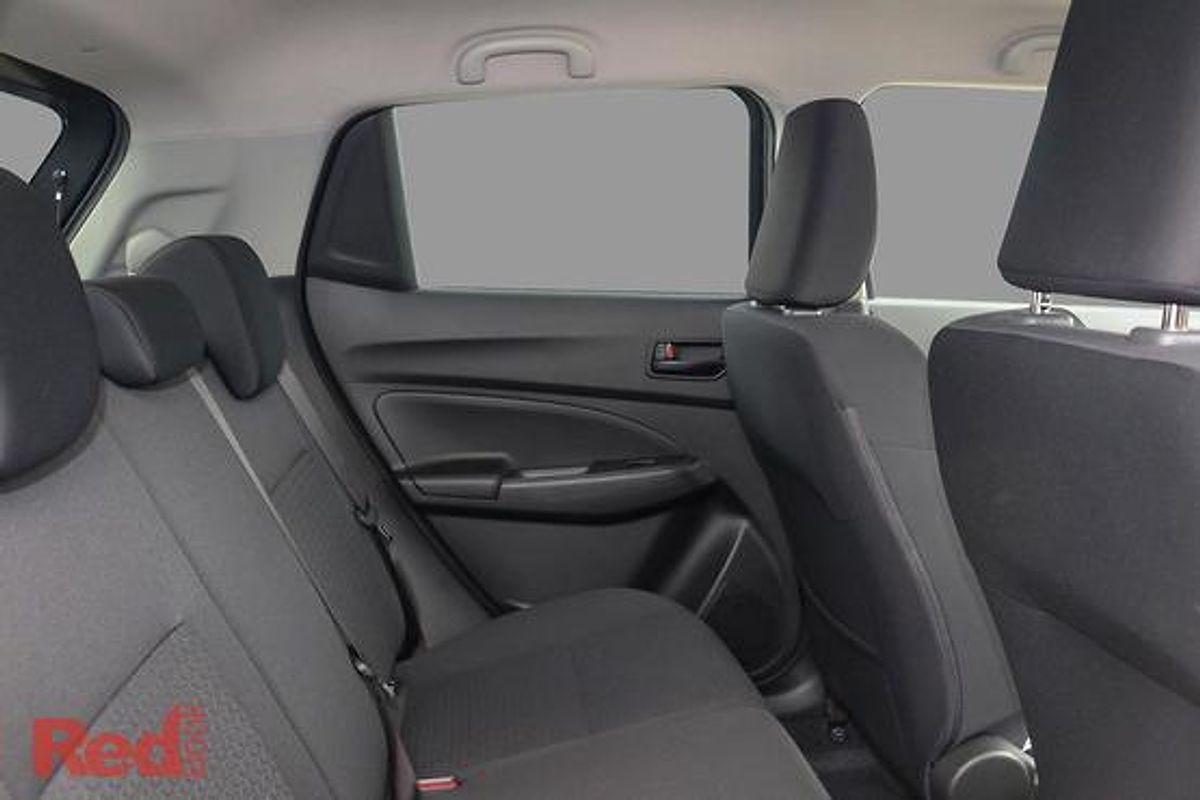 2025 Suzuki Swift Hybrid GLX UZ