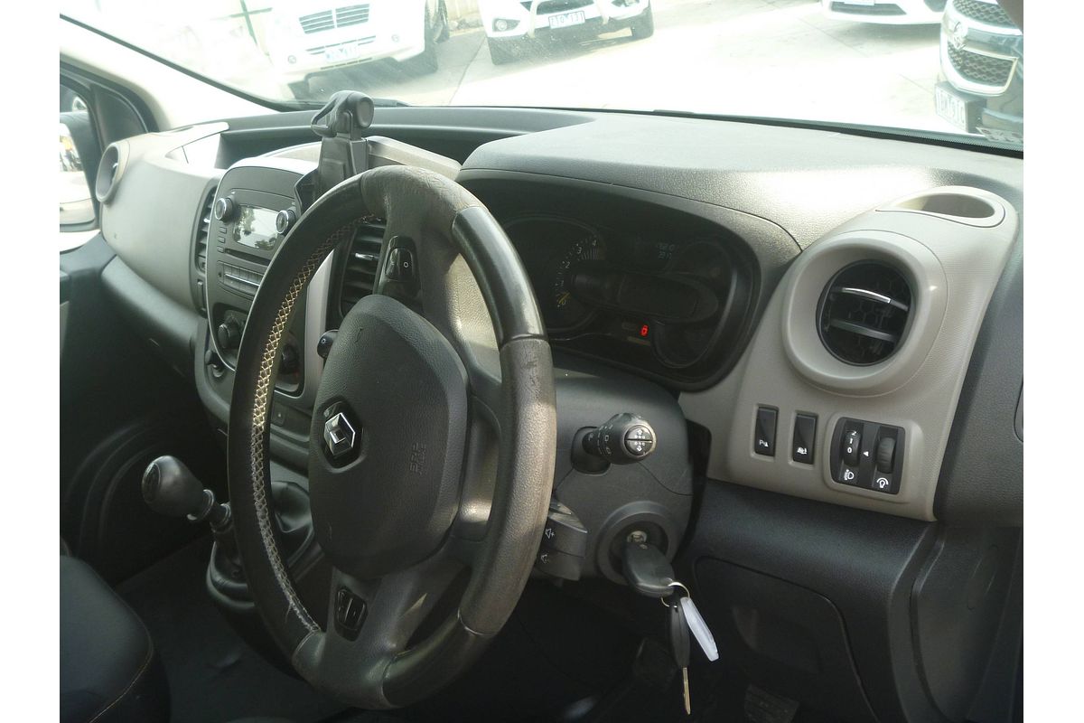 2015 Renault TRAFIC X82