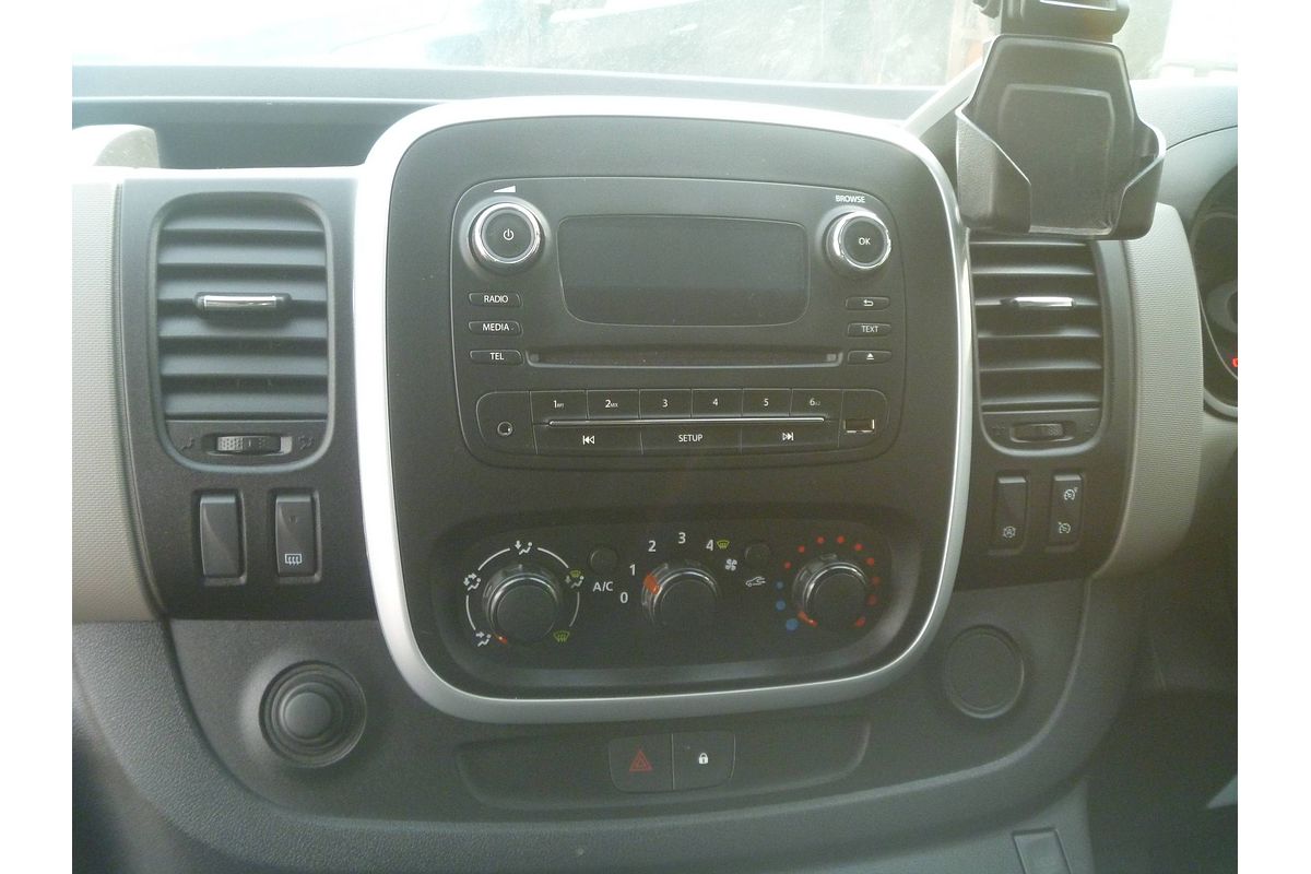 2015 Renault TRAFIC X82