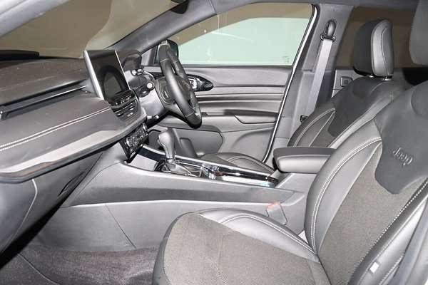 2023 Jeep Compass S-Limited M6