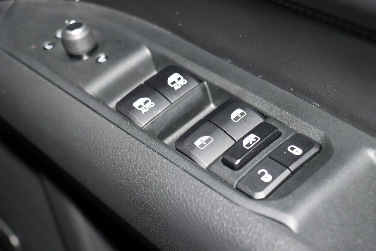 2023 Jeep Compass S-Limited M6