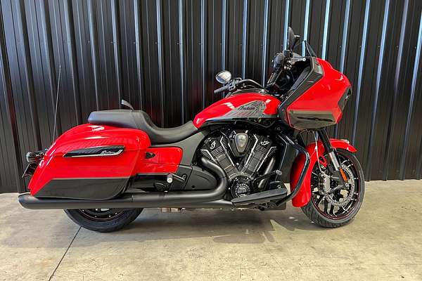 2024 Indian CHALLENGER DARKHORSE