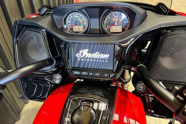 2024 Indian CHALLENGER DARKHORSE