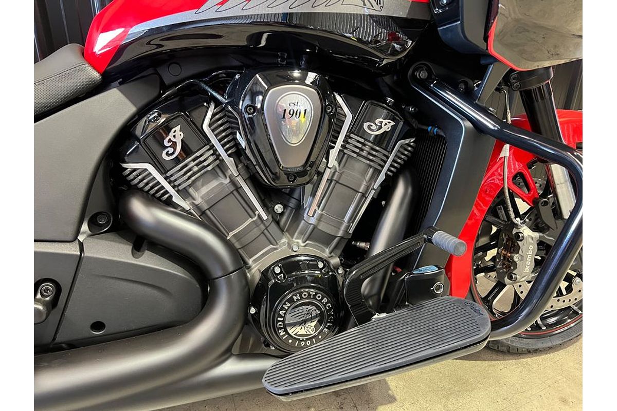 2024 Indian CHALLENGER DARKHORSE