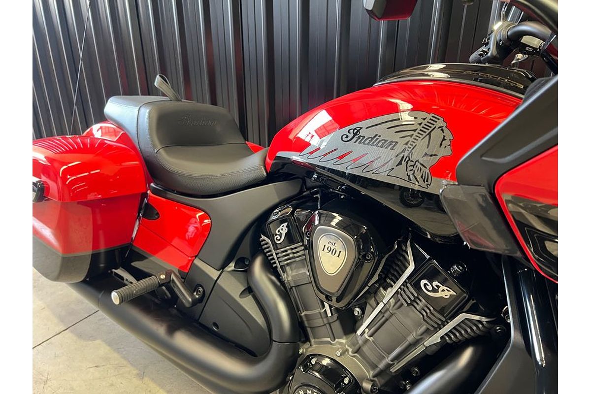 2024 Indian CHALLENGER DARKHORSE