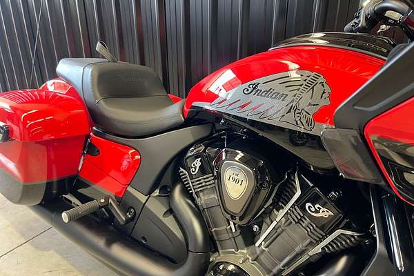 2024 Indian CHALLENGER DARKHORSE